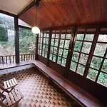 Apartvilla