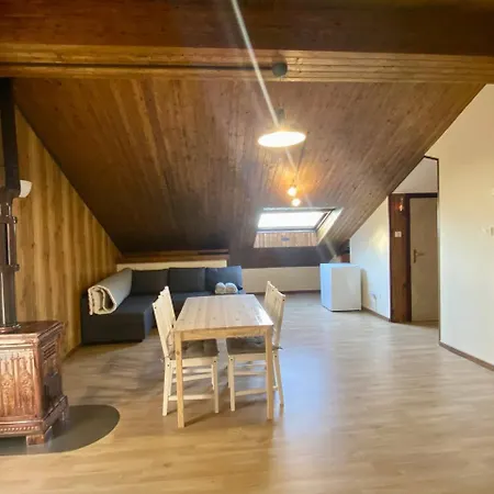 Apartvilla